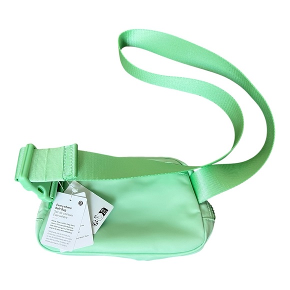 NWT Lululemon Everywhere Belt Bag 1L Citra Lime CTRL - Picture 2 of 4